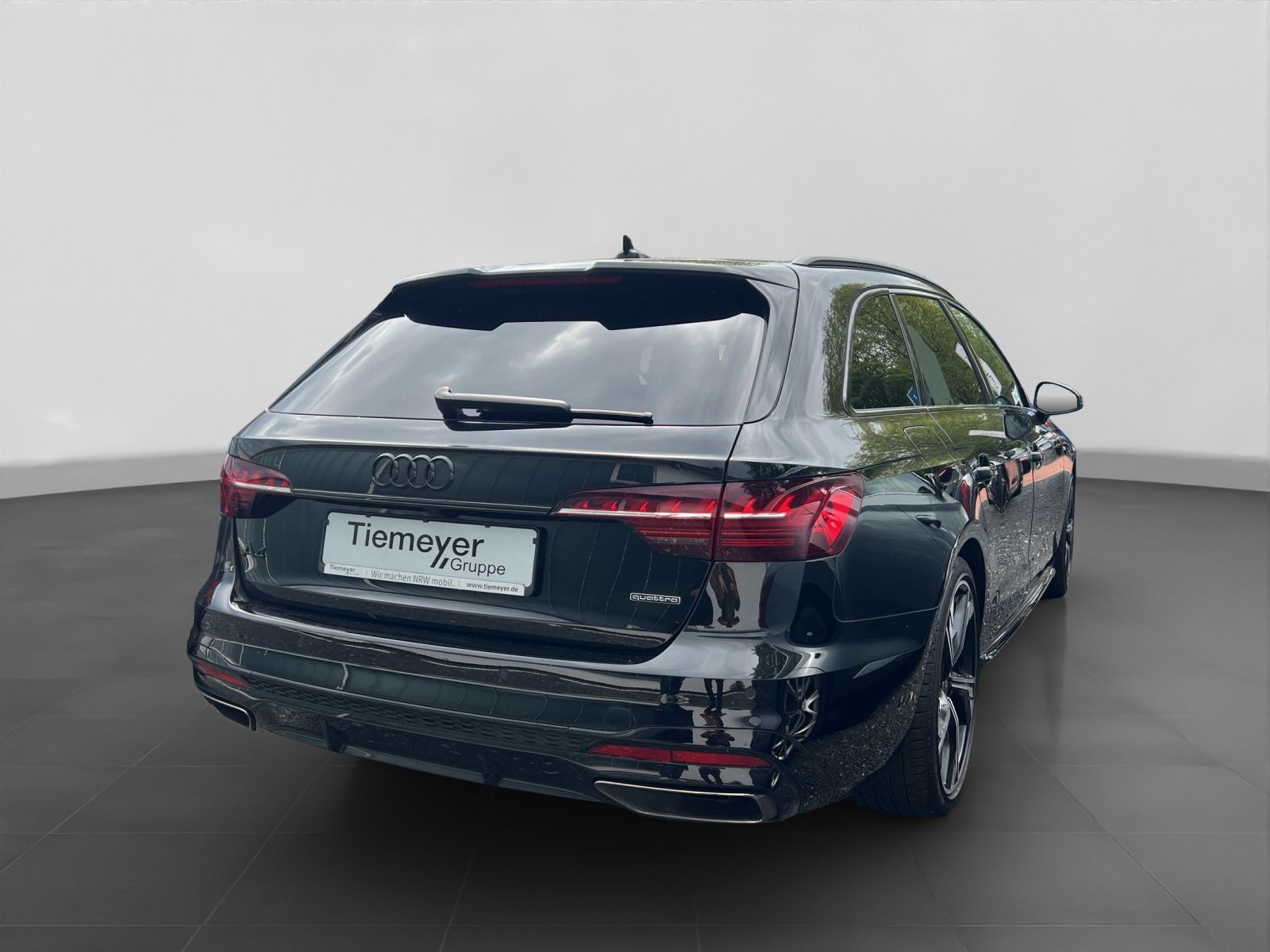 Audi A4 Avant 40 TFSI Q 2x S LINE AHK MATRIX-LED LM19