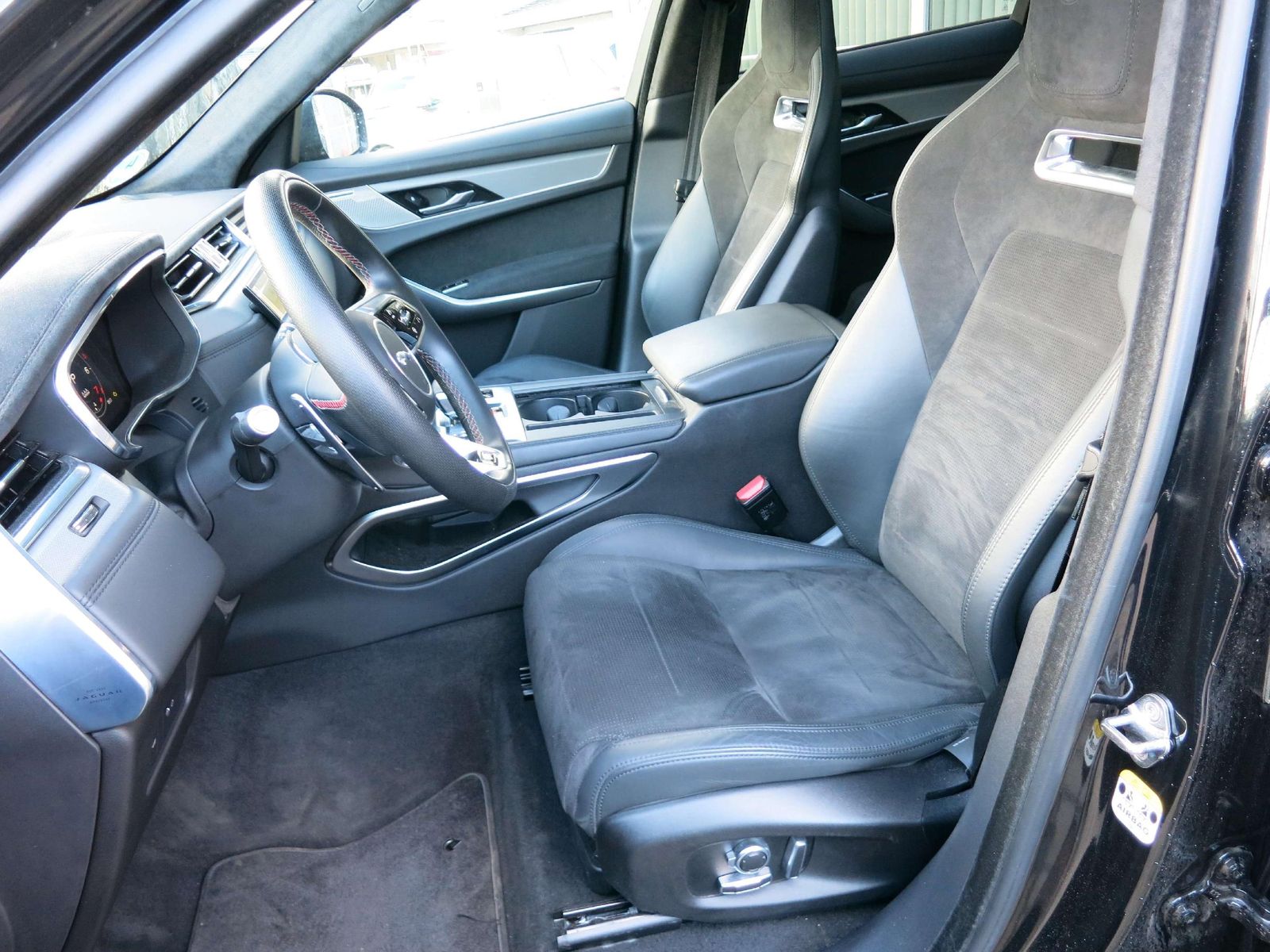 Jaguar F-Pace SVR AWD Subwoofer ACC HEAD-UP KAMERA 21