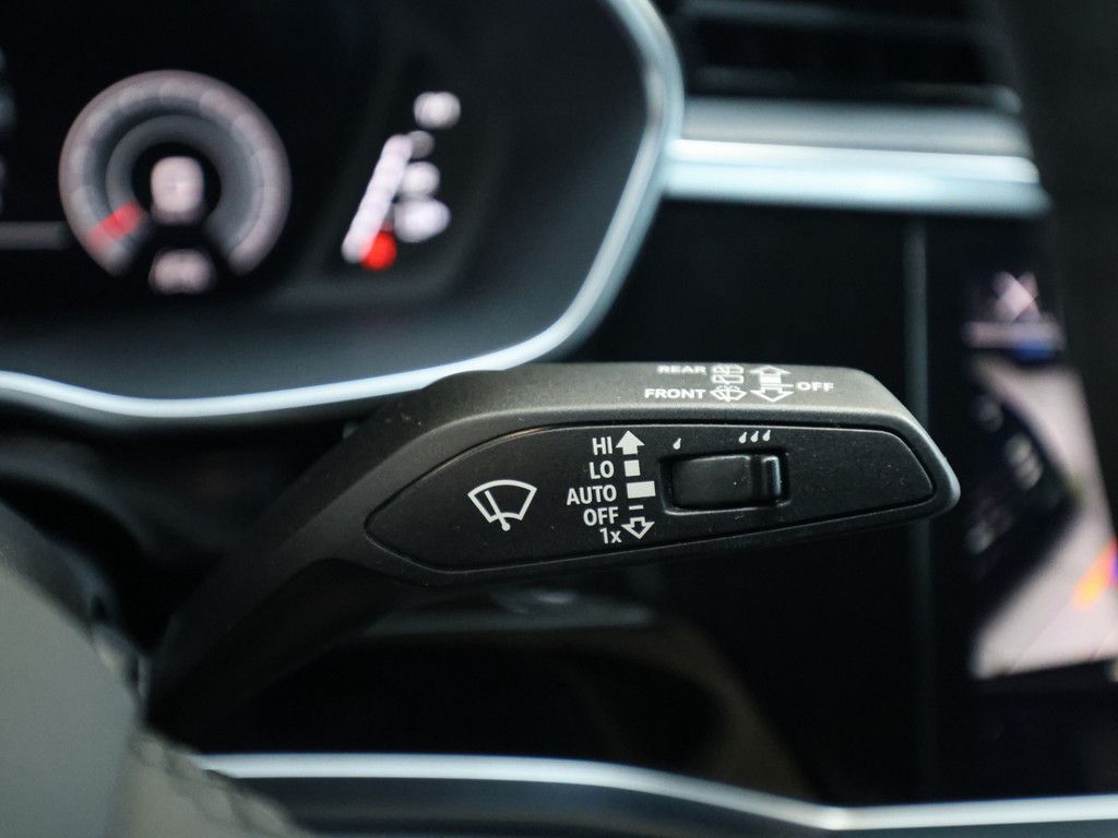 Audi Q3 S line 35 TDI quattro S tronic - Samsaru's Car Outlet