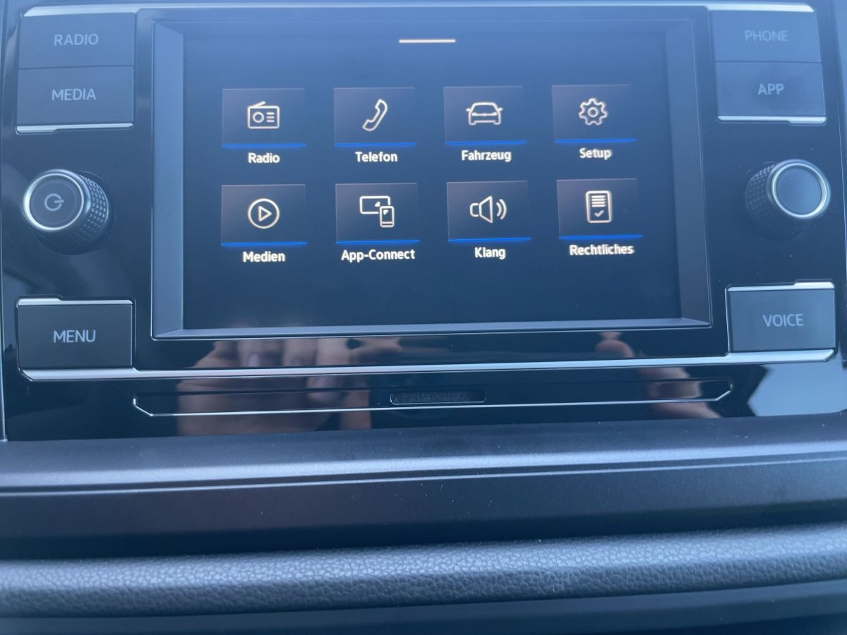 Volkswagen Taigo 1.0 TSI Virt LED Black - Samsaru's Car Outlet