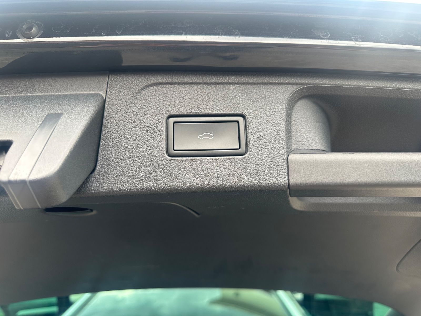 Volkswagen Passat Variant DSG Elegance - Samsaru's Car Outlet