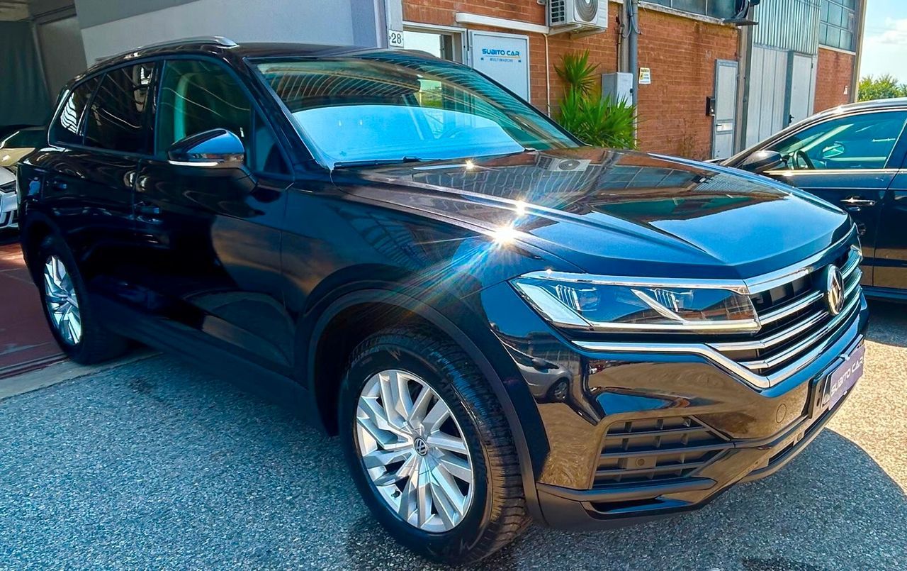 Volkswagen Touareg 3.0 V6 TDI SCR Advanced - Samsaru's Car Outlet