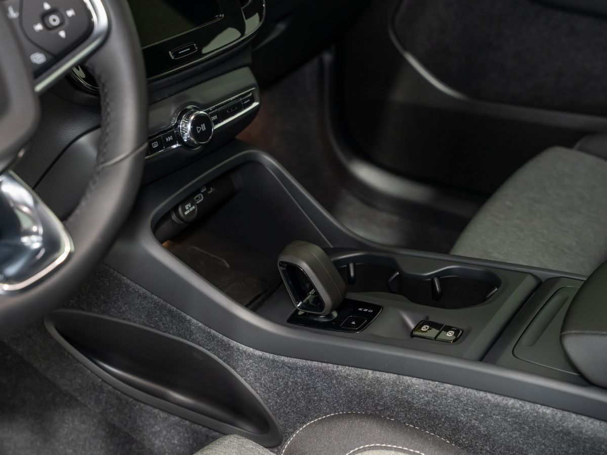 Volvo XC 40 B3 - Samsaru's Car Outlet
