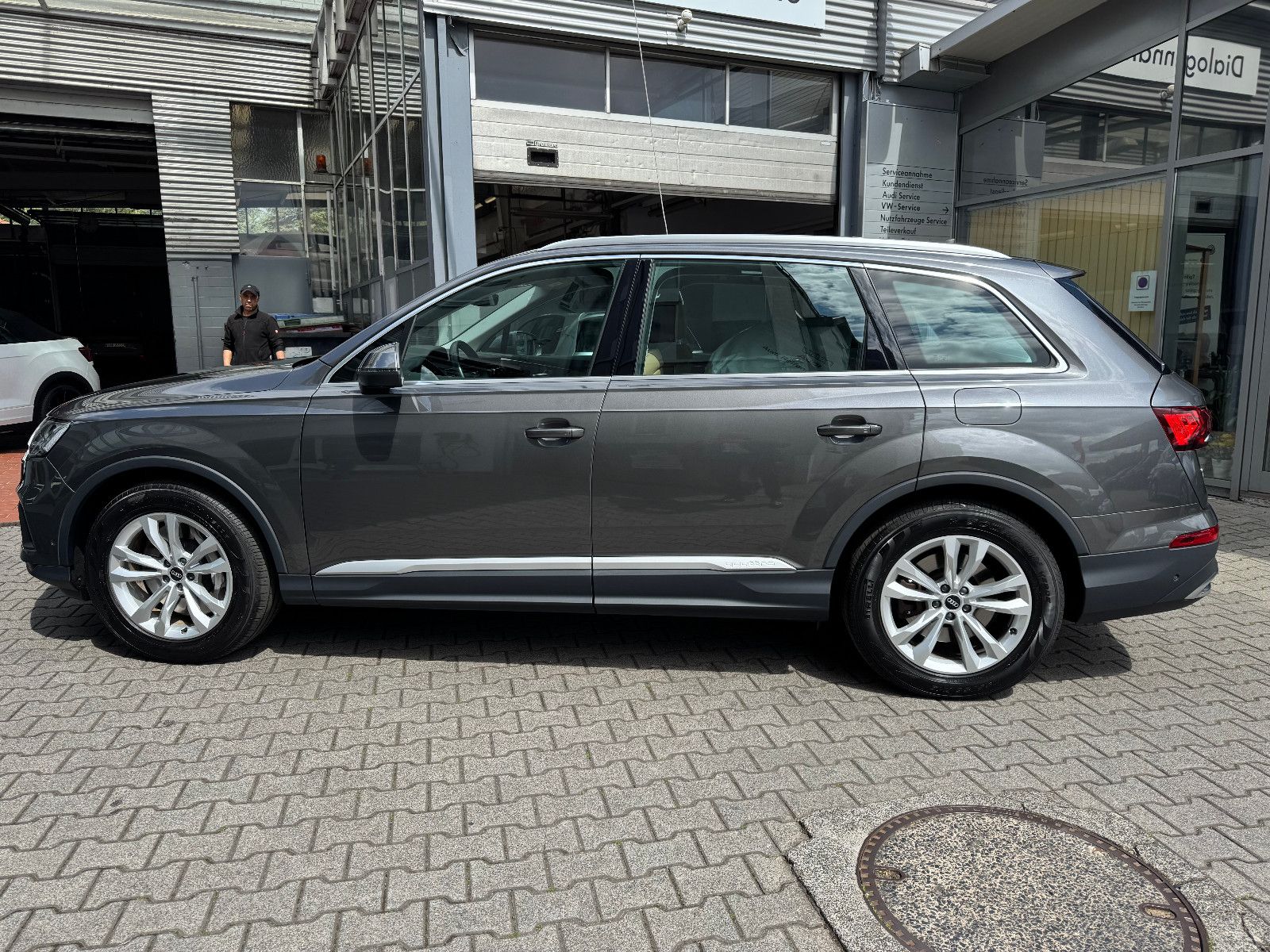 Audi Q7 55 TFSI e quattro Plug-In-Hybrid-AHK-Luftfede