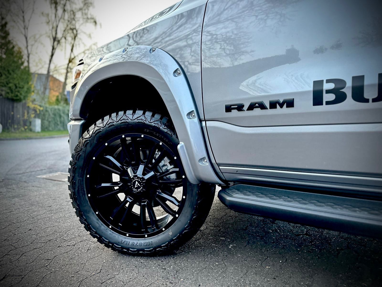 Dodge BUILT TO SERVE*LPG*4X4*OFF-ROAD*BÜGEL*AHK*NAVI*