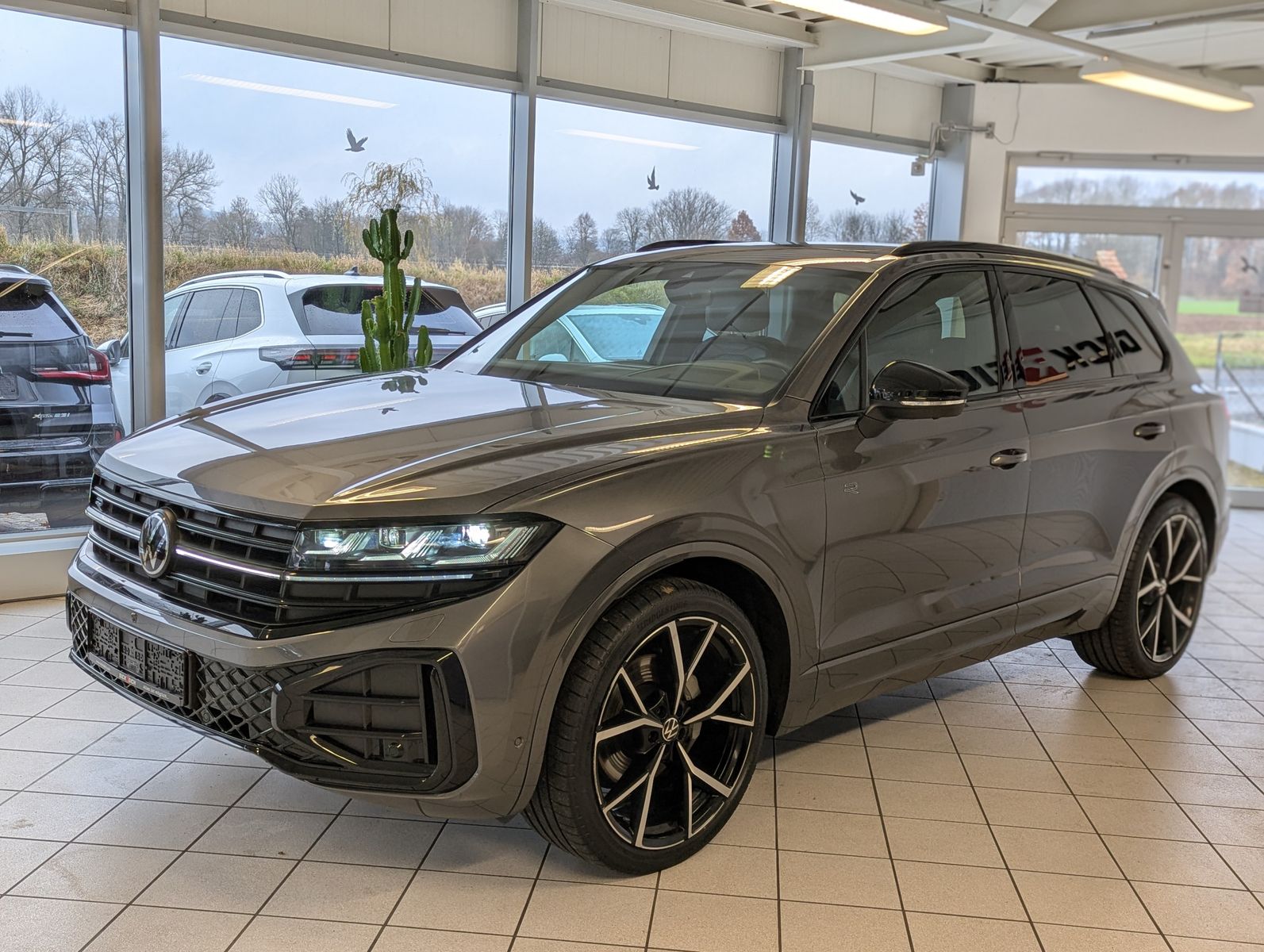 Volkswagen Touareg 3.0TDI 4M R-Line VOLL Black 22" UPE 114T