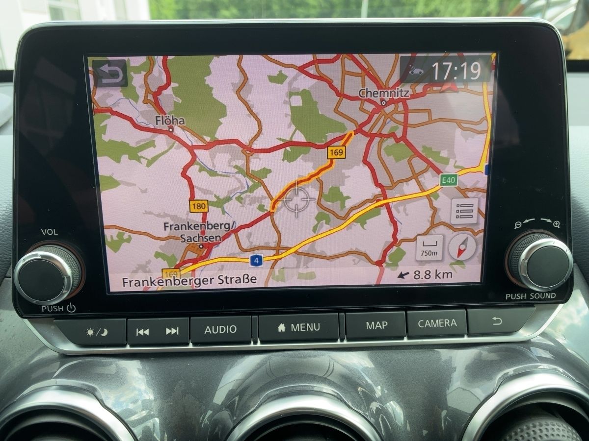 Nissan Juke DCT N-Connecta - Samsaru's Car Outlet