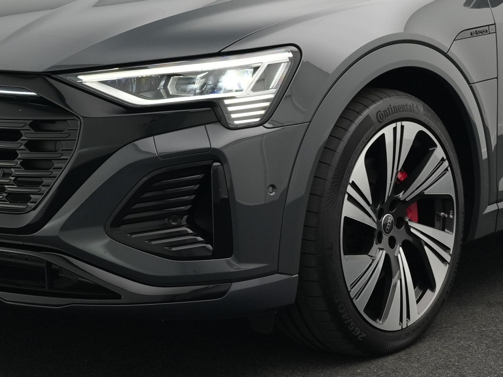 Audi Q8 e-tron 50 quattro 2x S line*Opt.schw*PANO*AHK