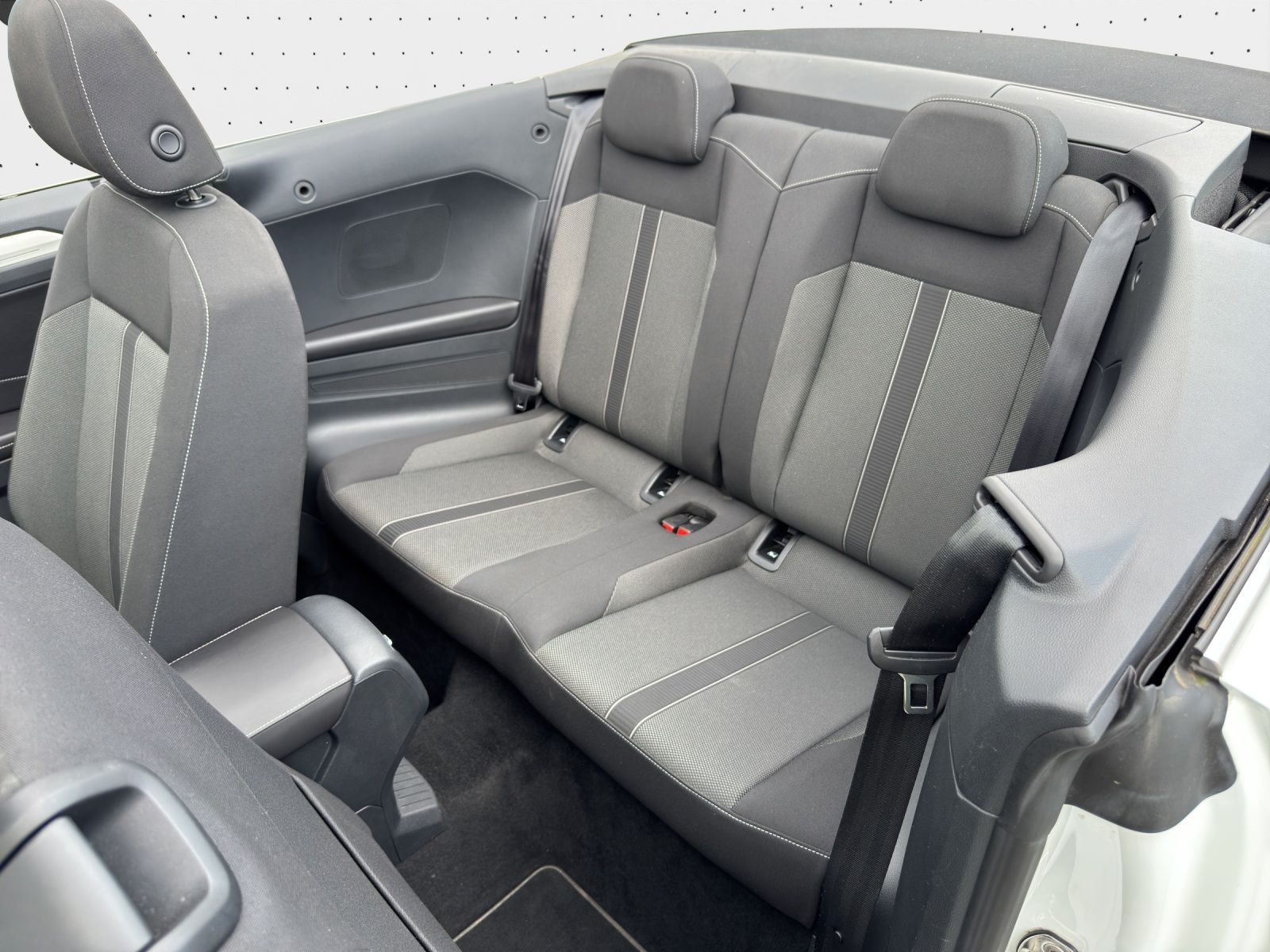 Volkswagen T-Roc Cabriolet Style 1.0 TSI 81kW - Samsaru's Car Outlet