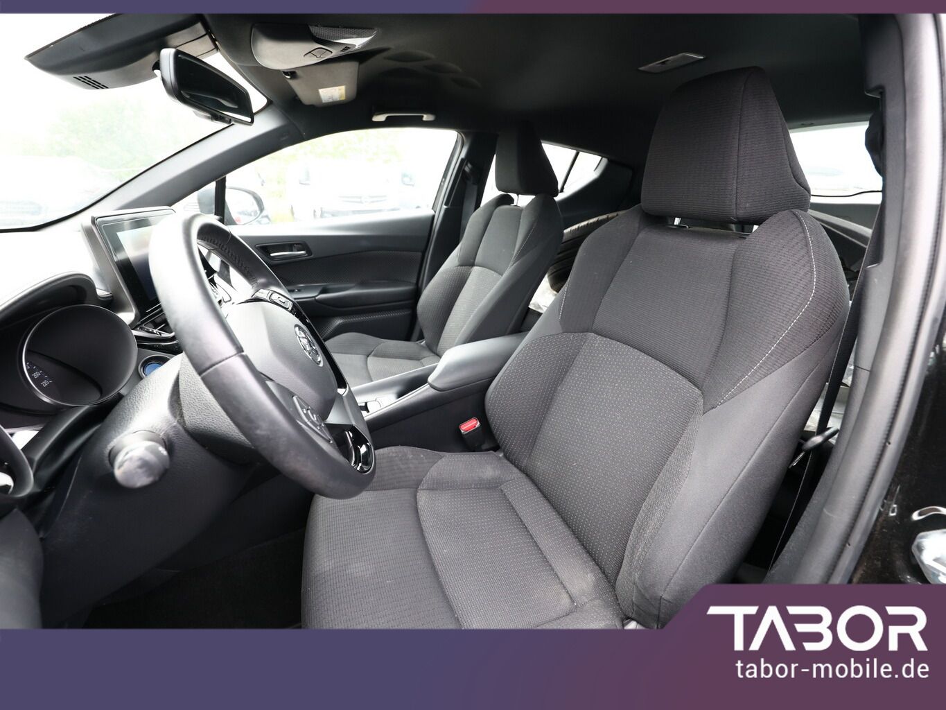Toyota C-HR 1.8 Hybrid - Samsaru's Car Outlet