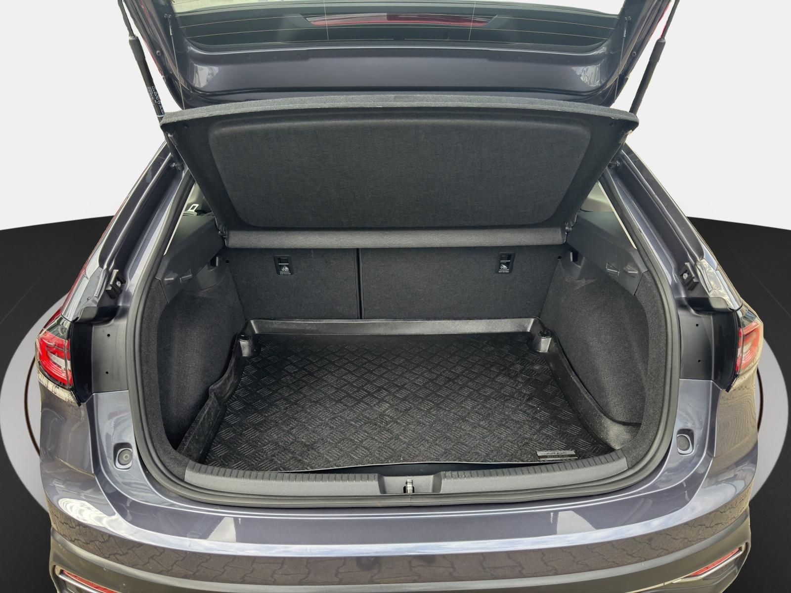 Volkswagen Taigo 1.0 TSI Style - Samsaru's Car Outlet