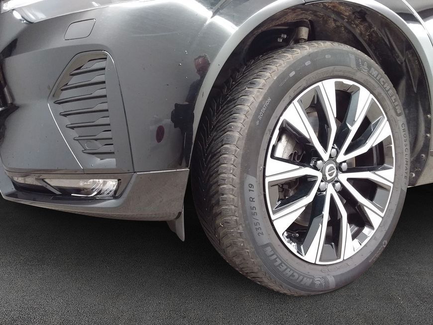 Volvo XC60 B4 D AWD Plus Dark