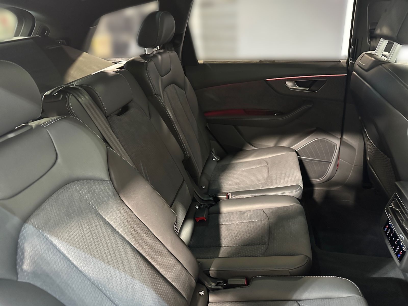 Audi Q7 50 TDI QUATTRO S LINE 7 SITZE+HD MATRIX+LUFT+