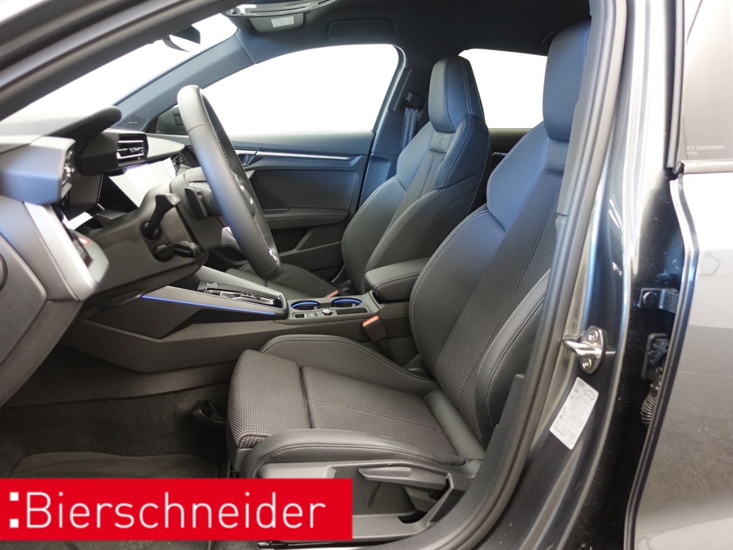 Audi A3 Sportback 35 TFSI S tronic line - Samsaru's Car Outlet