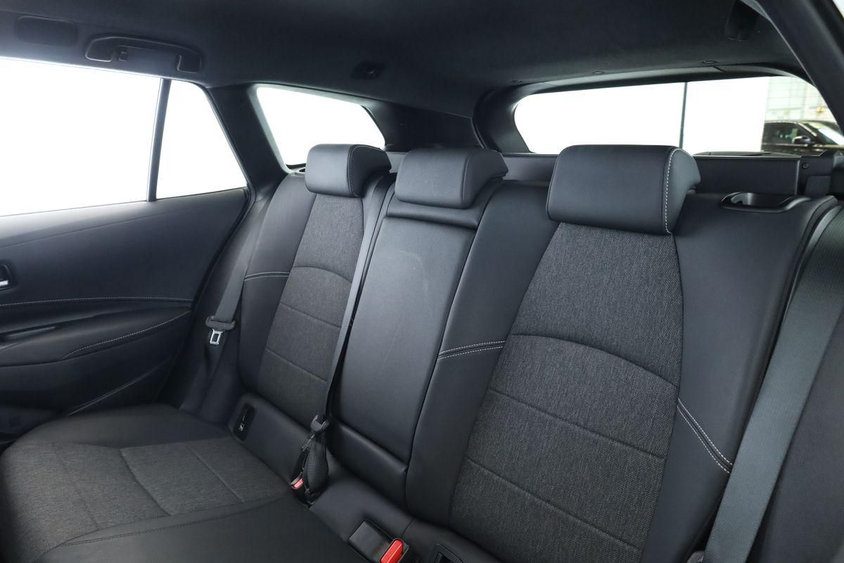 Toyota Corolla Touring Sports 2.0 CVT Team D Navi Kam