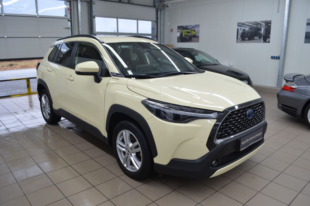 Toyota Corolla Cross 2.0 Hybrid TAXI Team D*HAHLE 07*FO
