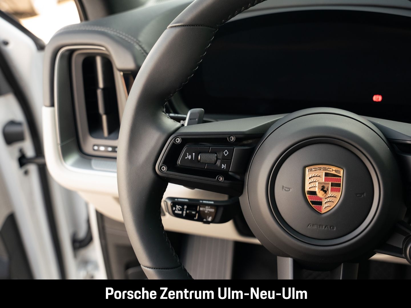 Porsche Cayenne E-Hybrid InnoDrive Head-Up Sitzbelüftung