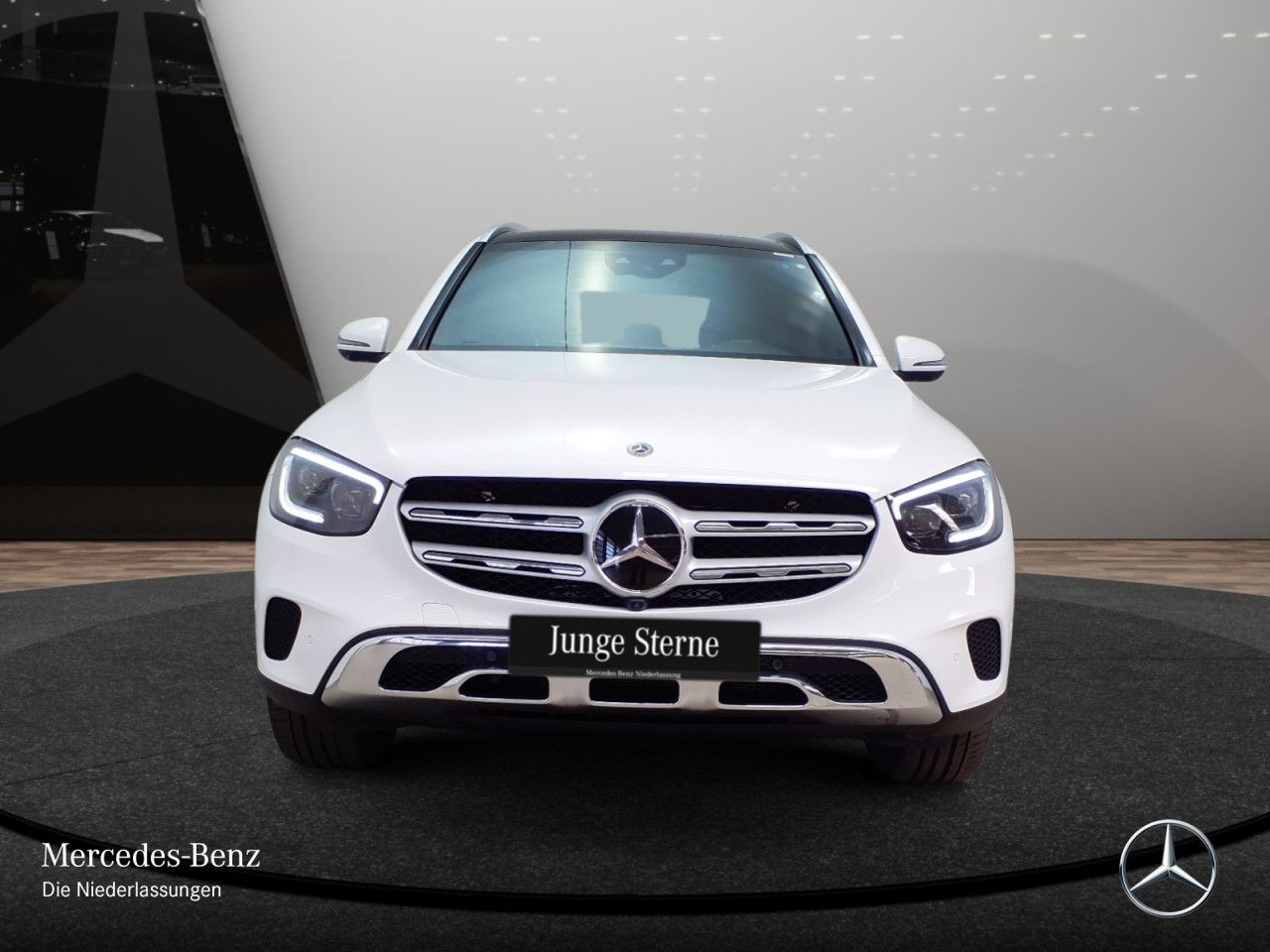 Mercedes-Benz GLC 300 e 4M AMG - Samsaru's Car Outlet