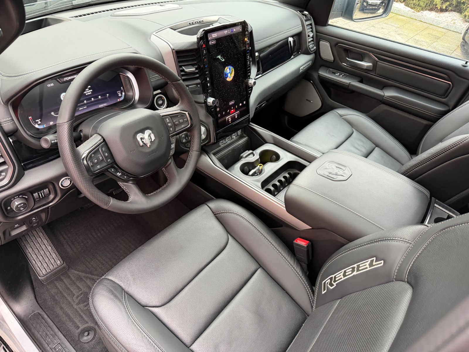 Dodge RAM 1500 Rebel *LPG-Gasanlage*Panorama*HUD*