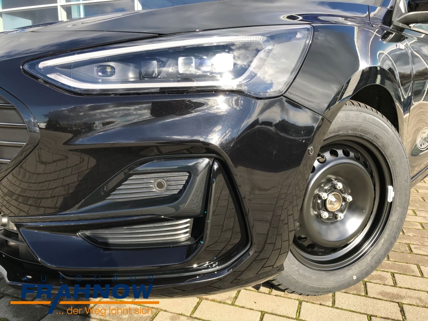Ford Focus Turnier 1.0L ST-LINE X MATRIX-LED AHK B&O