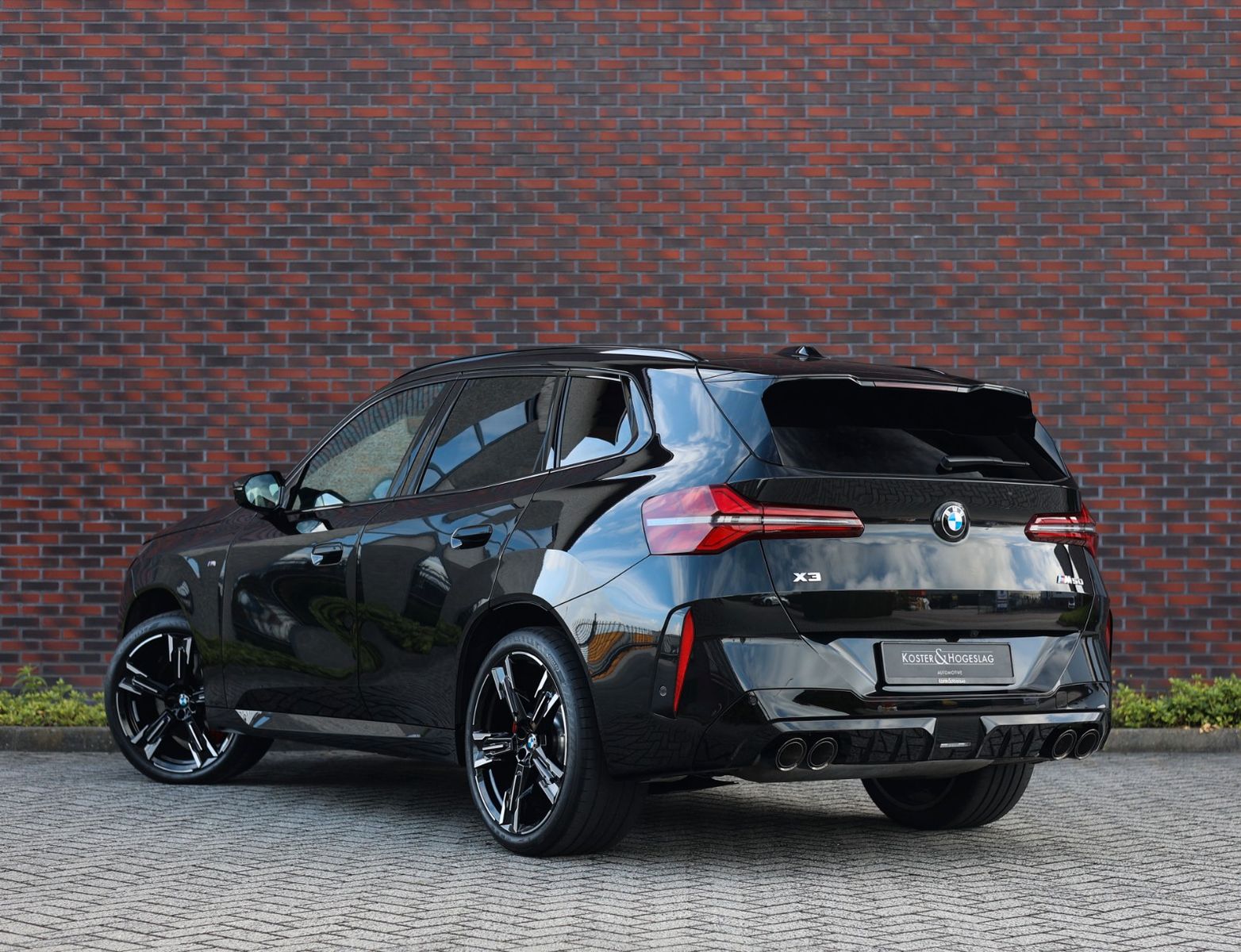 BMW X3 M50 xDrive - Samsaru's Car Outlet