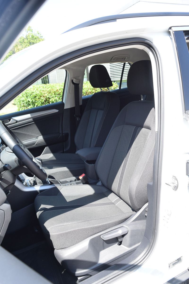 Volkswagen T-Roc Life - Samsaru's Car Outlet