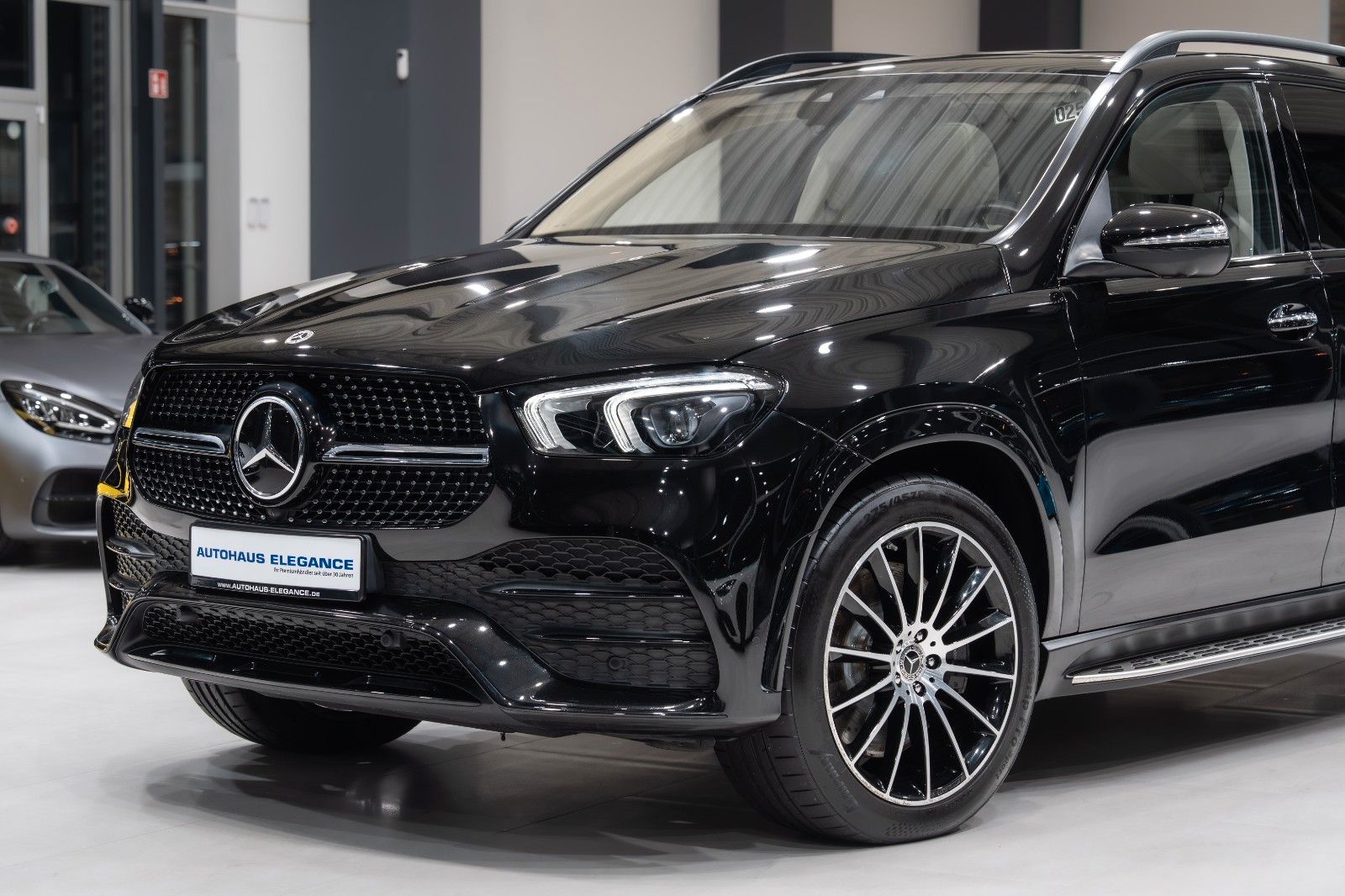 Mercedes-Benz GLE 350de 4M*AMG-LINE*NIGHT*SOFT-CLOSE*BURMESTER