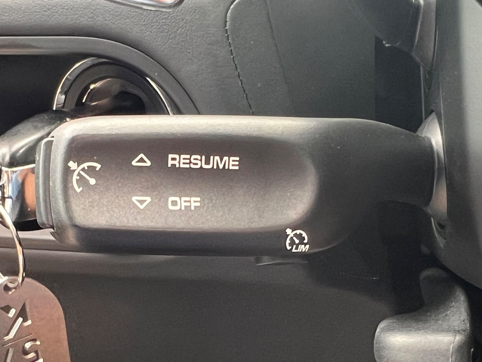 Porsche Macan III Exclusive - Samsaru's Car Outlet
