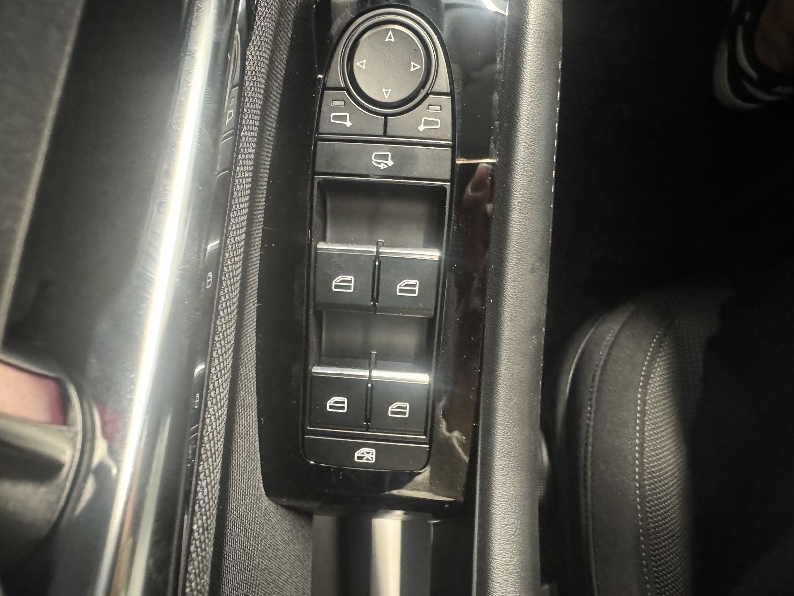 Mazda CX-30 2.5L e-SKYACTIV G 140ps 6AT Exclusive-line