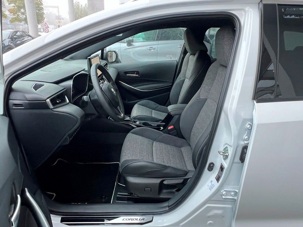 Toyota Corolla Touring Sports 1.8 Teamplayer Kamera,LM