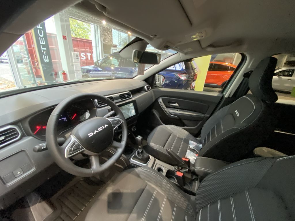 Dacia Duster TCe 150 - Samsaru's Car Outlet