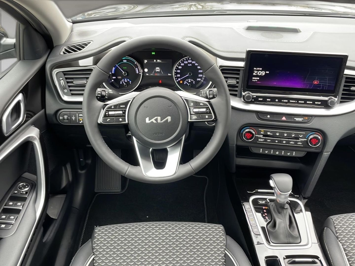 Kia XCeed 1.6 GDI PHEV DCT Spirit - Samsaru's Car Outlet