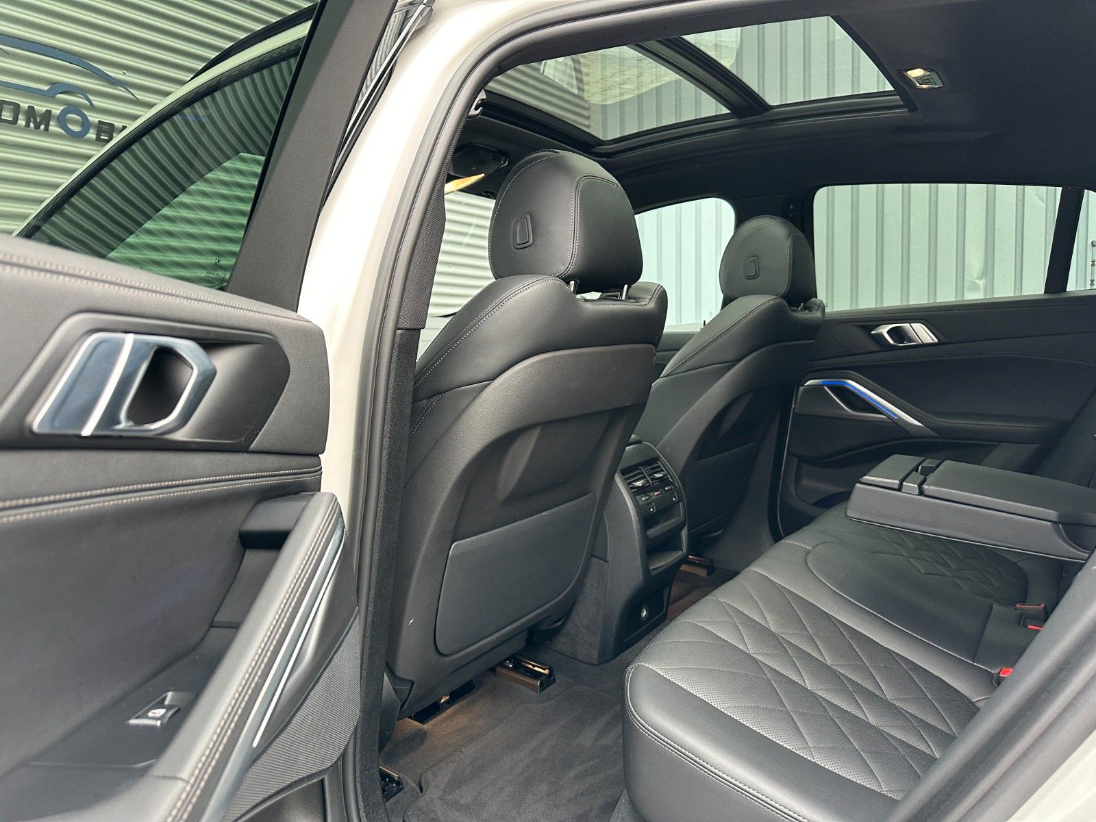 BMW X6 xDrive 40d M Sport - Samsaru's Car Outlet
