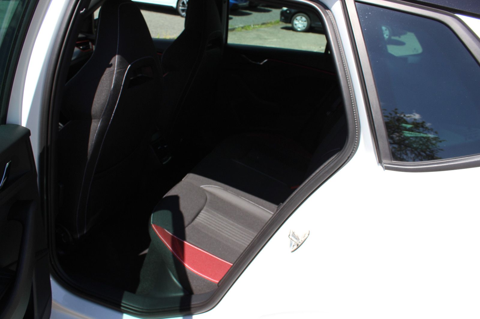 Skoda Kamiq Monte Carlo - Samsaru's Car Outlet