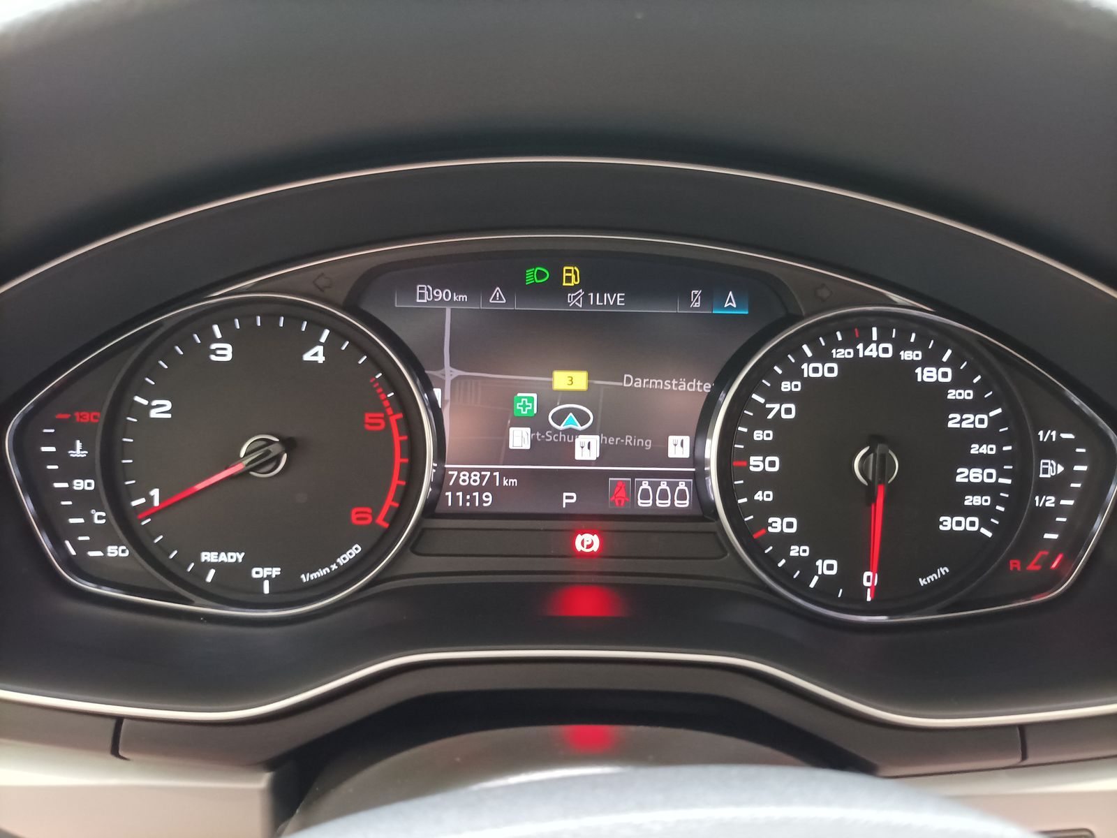 Audi A4 35 2.0 TDI Avant - Samsaru's Car Outlet