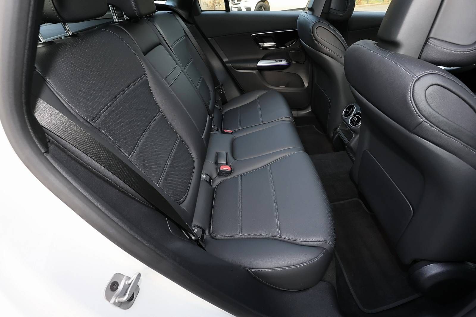 Mercedes-Benz GLC 300 e 4M AHK+PANO+DISTR+MEMORY+360°+LED+18"