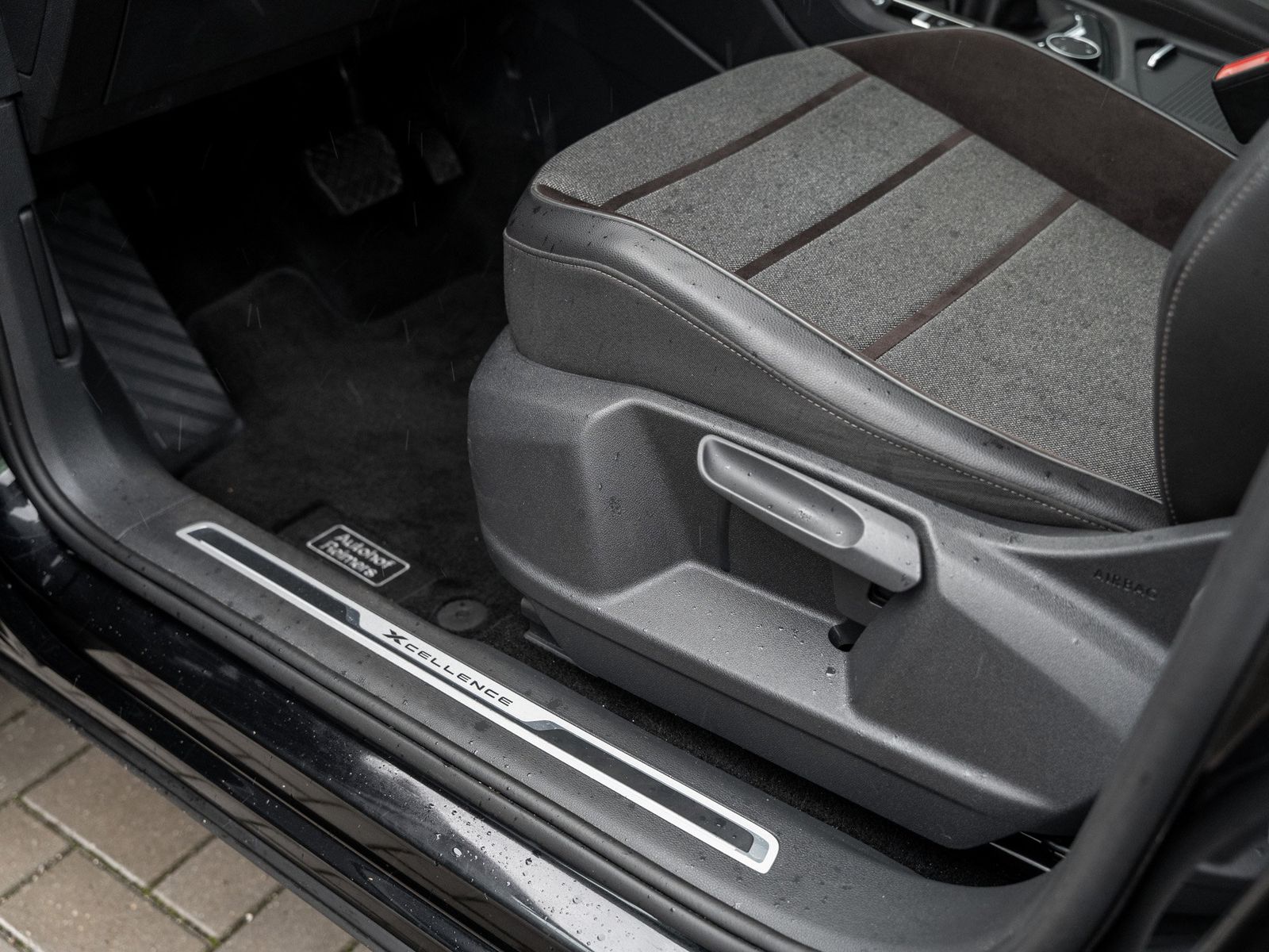 Seat TARRACO XCELLENCE 2.0 TSI DSG 4DRIVE AHK Kam. LM
