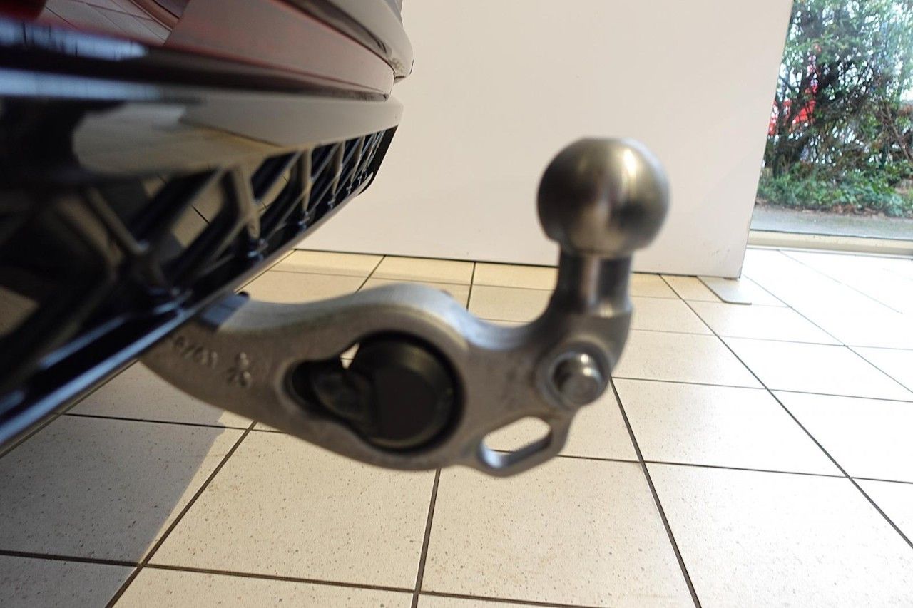 Volkswagen Touareg R-Line 3.0TDI 4M AHK PanoStandh RFK Navi