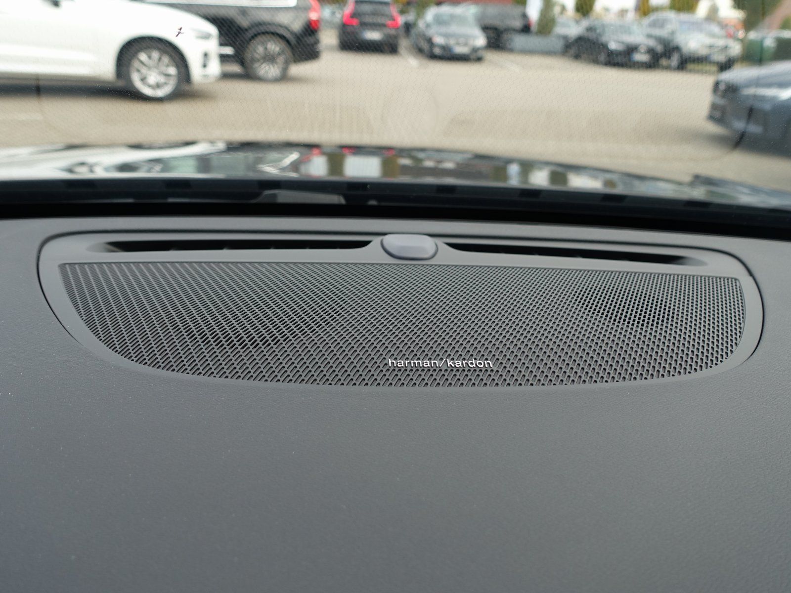 Volvo V60 Plus T6 AWD Plug-in Hybrid/AHK/360°/BLIS/H&K