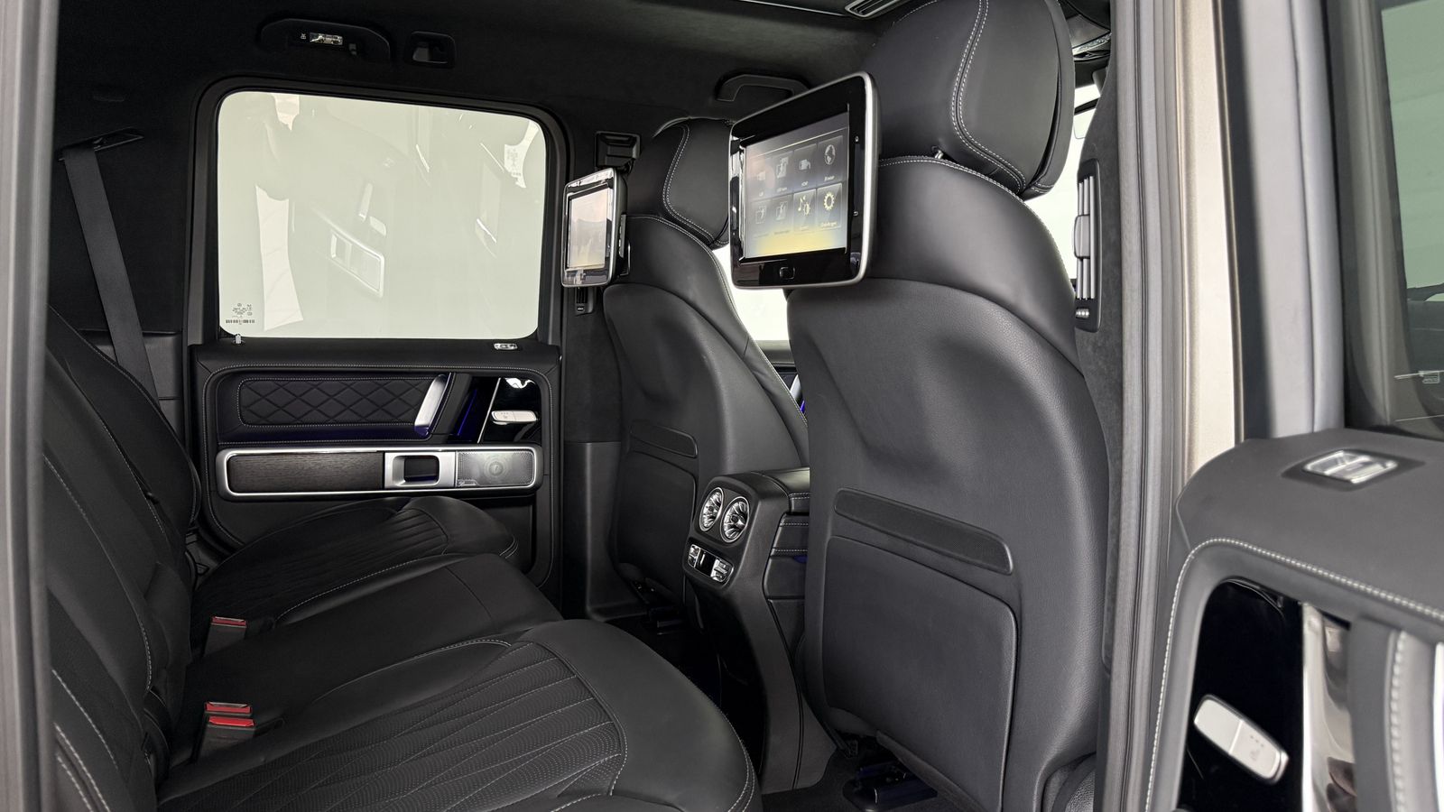Mercedes-Benz G 63 AMG - Samsaru's Car Outlet