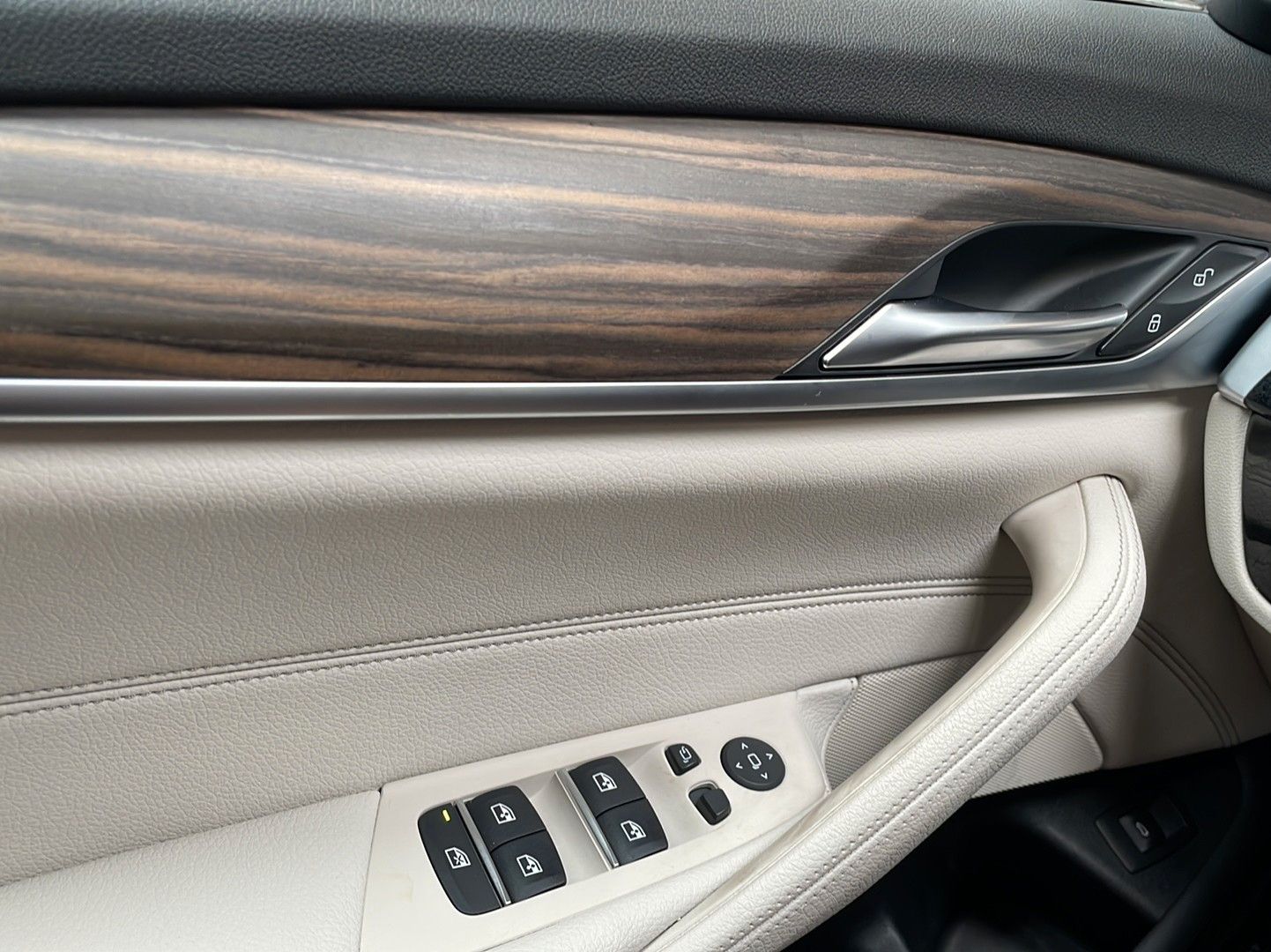 BMW 520d Touring xDr. ACC AHK PANO IQ 4ZK 360° WiFi