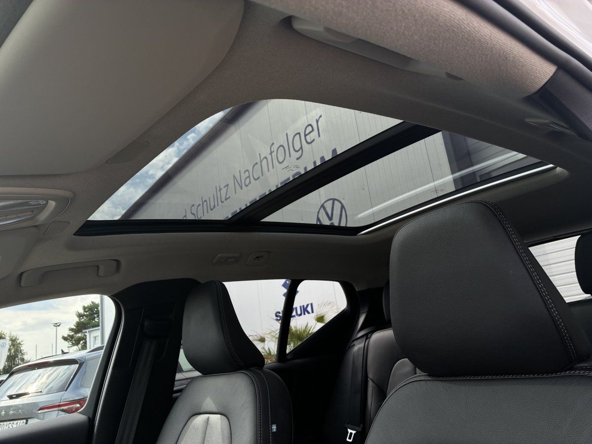 Volvo XC40 B4 Ultra Dark Memory inkl. Winterräder