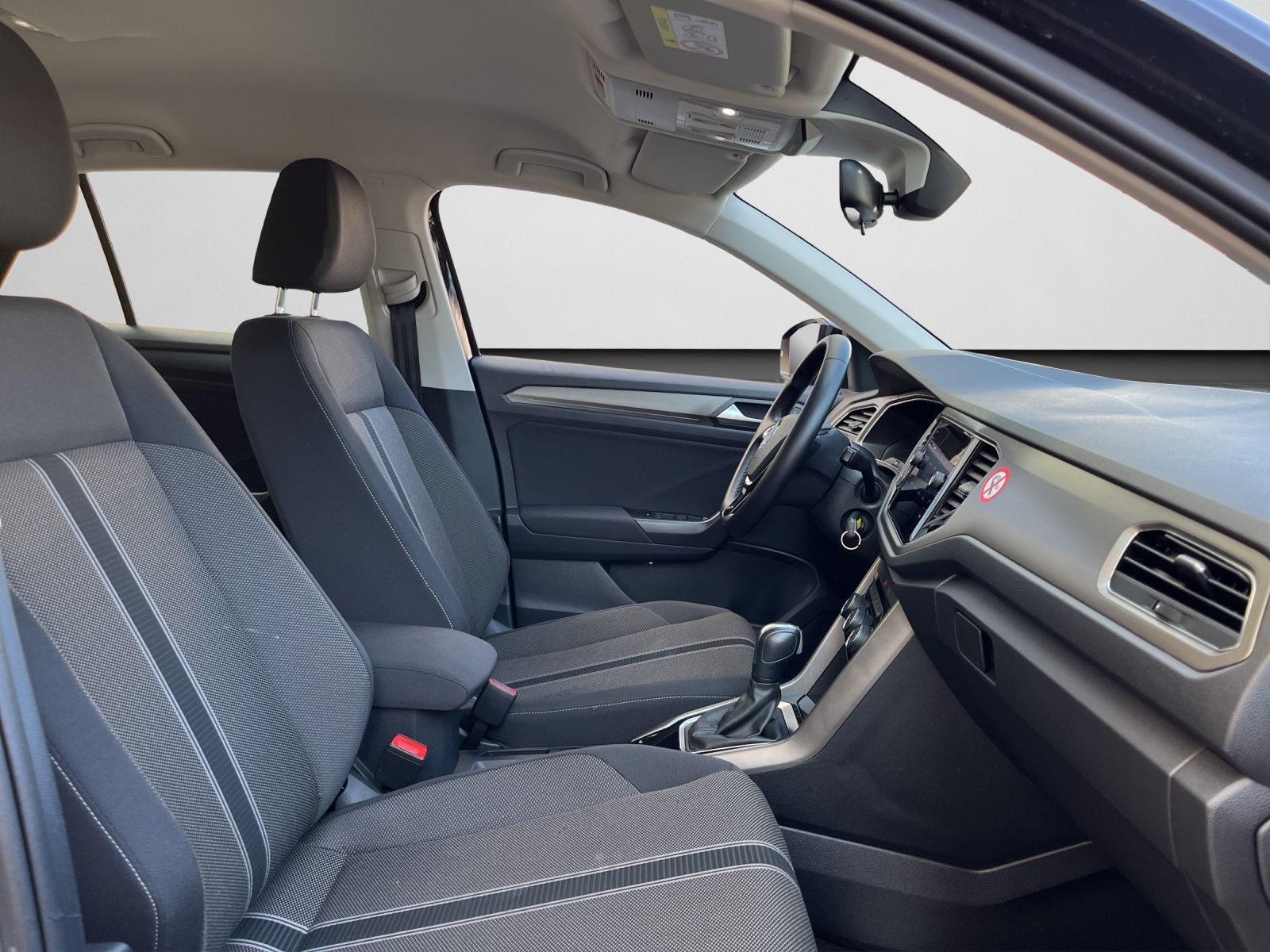 Volkswagen T-Roc Style 1.5 TSI DSG - Samsaru's Car Outlet