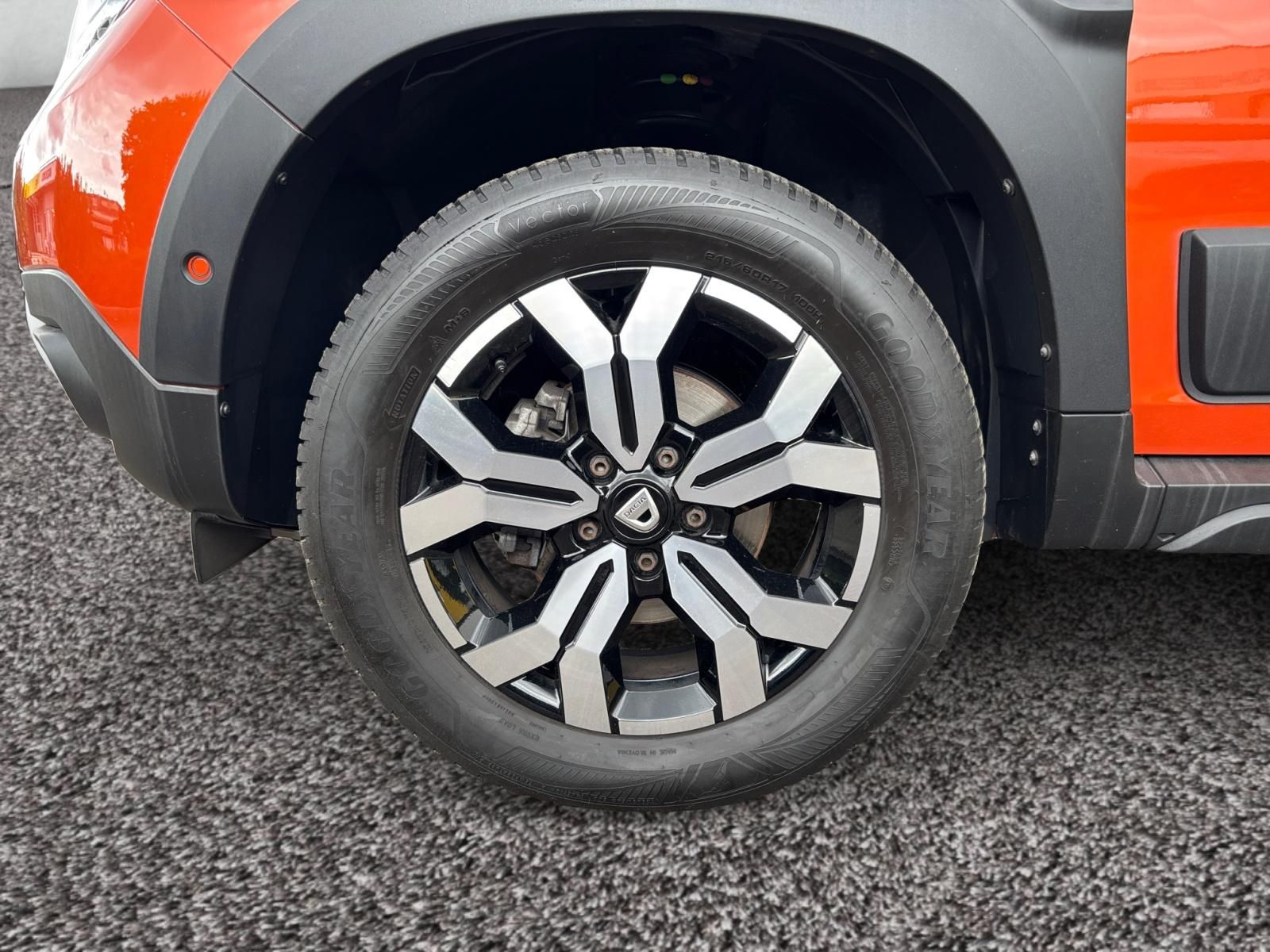 Dacia Duster II 1.3 Tce 150 Prestige 4x4 - Samsaru's Car Outlet