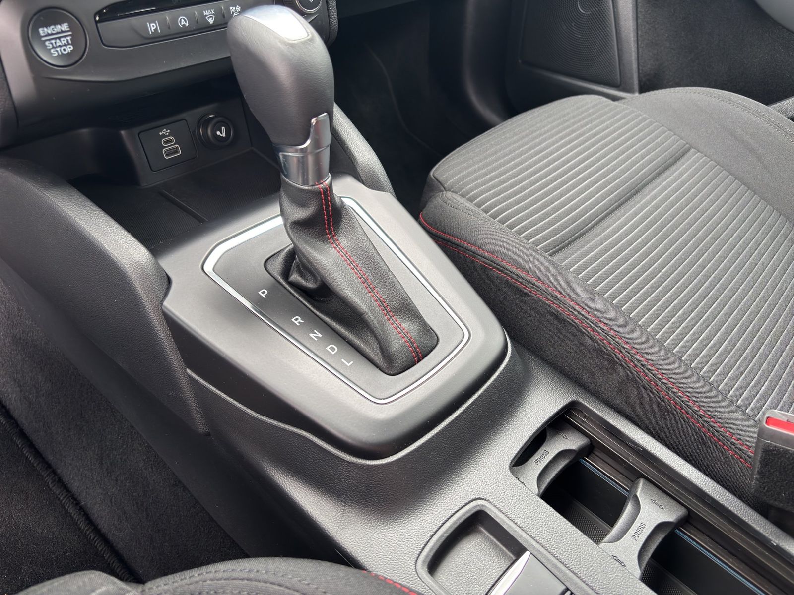 Ford Focus ST-Line Turnier Aut.*ACC*KAM*NAVI*LED*WINT