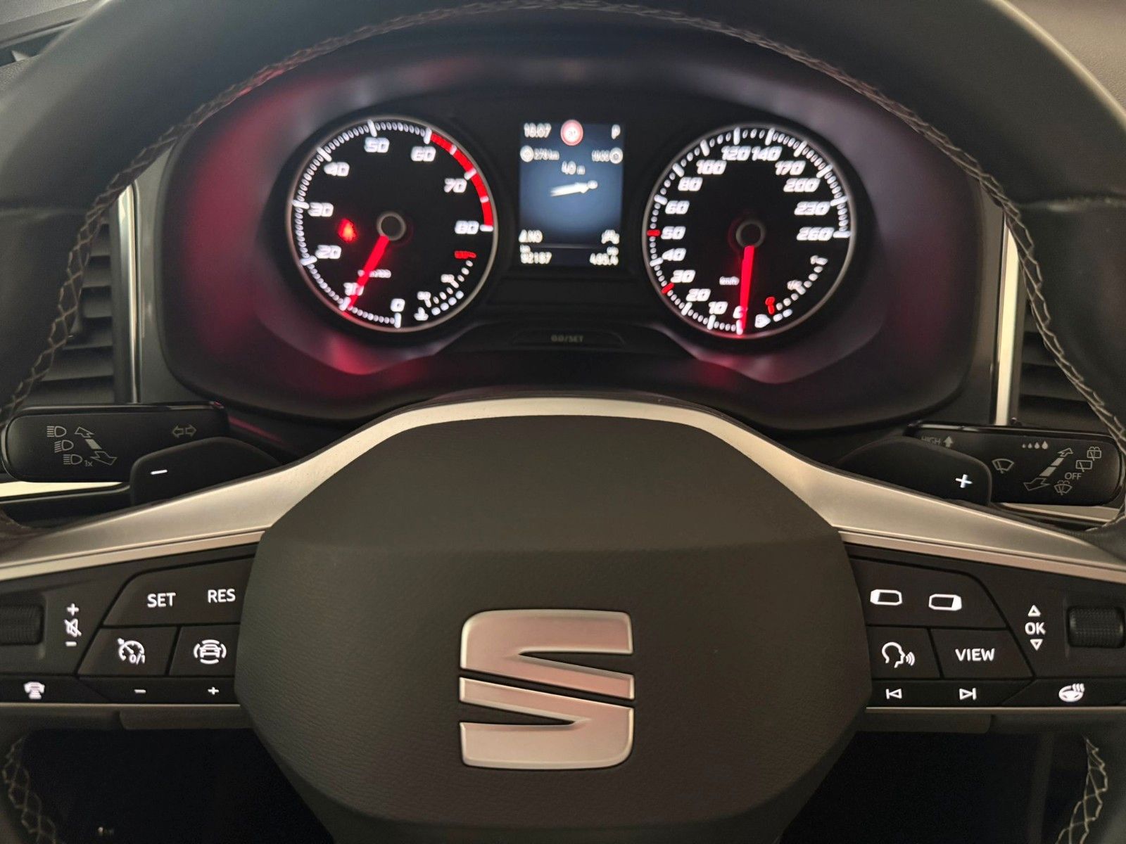 Seat Ateca 1.5 TSI DSG Style*LED*NAVI*SHZ*ACC*AHK*