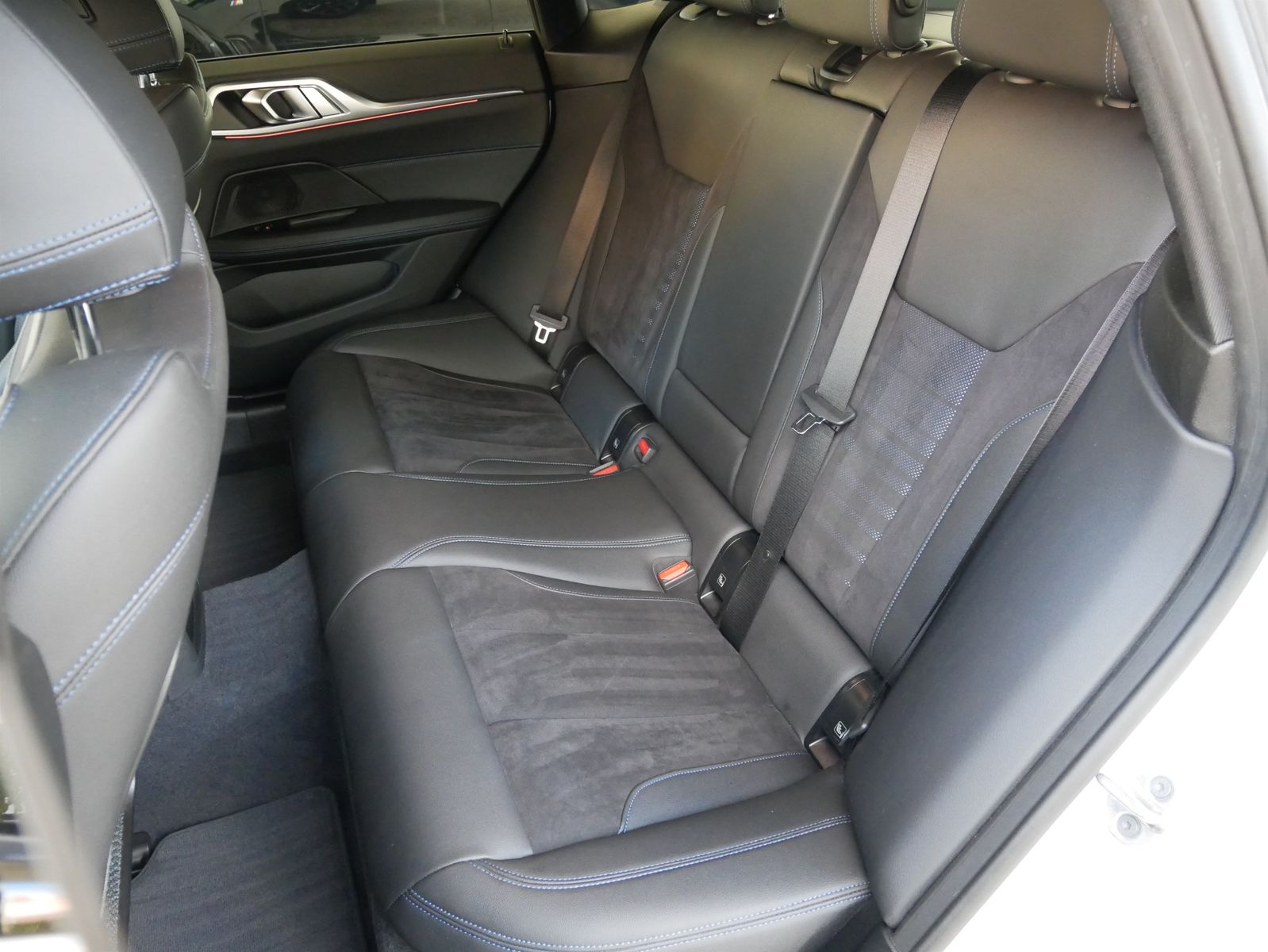 BMW i4 eDrive35 Gran Coupé M SPORT Head Up AHK Kamer