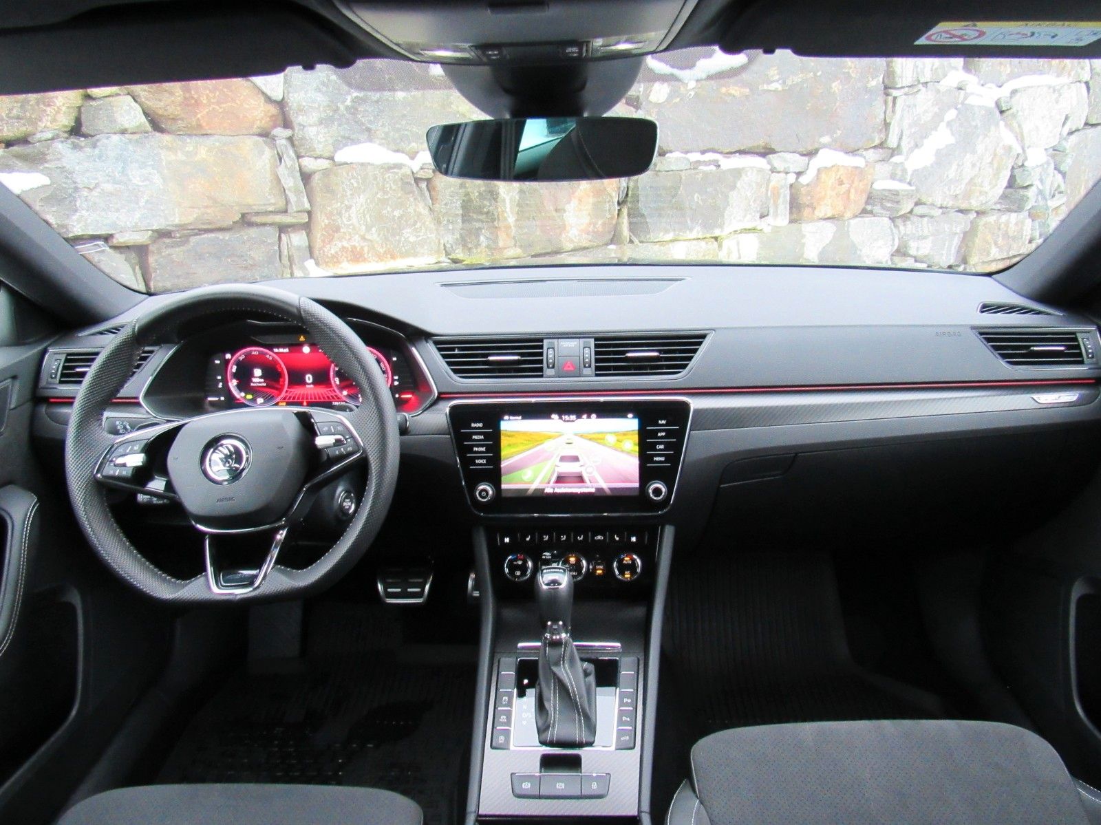 Skoda Superb 2.0 TDI DSG Sportline 4x4 BSD AHK PLA ACC