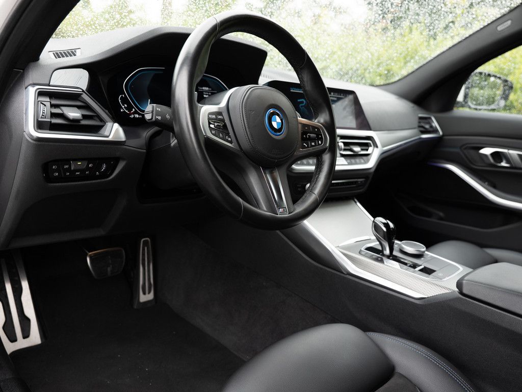 BMW 320e Touring M-Sportpaket - Samsaru's Car Outlet