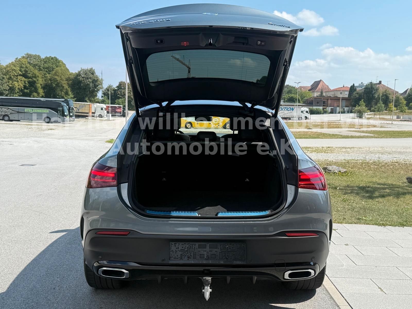 Mercedes-Benz GLE 300d 4M Coupe AMG *PANO*HUD*LUFT*BURM*21"*VO